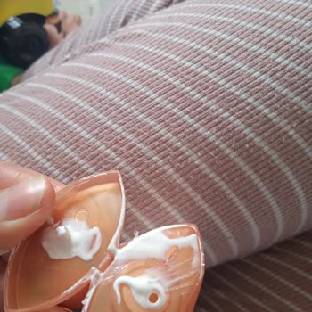 Trendyol Sebamed Güneş Kremi Orijinal Değil, Beyazlık Bırakıyor!