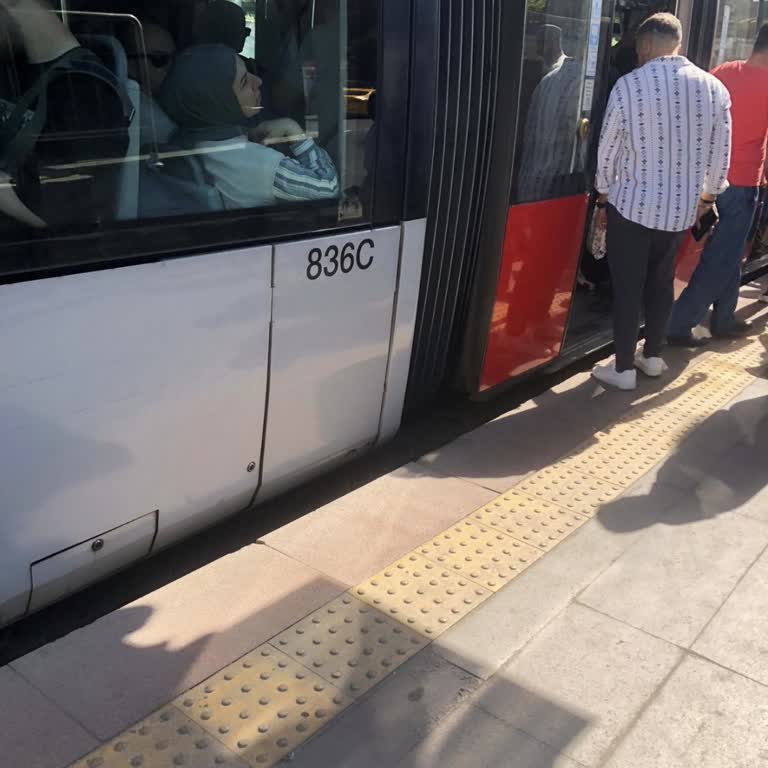 İBB - İstanbul Büyükşehir Belediyesi Aracı Hızlı Kullanma
