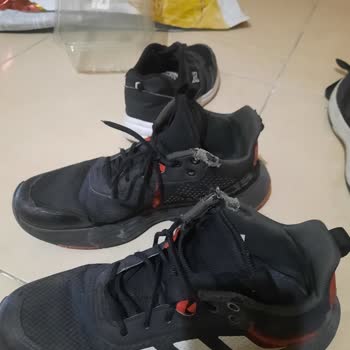 Adidas Spor Ayakkabı Deforme