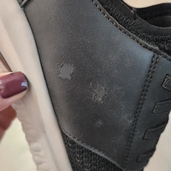Skechers, Kusurlu Mal Satıp İadesiyle İlgili Sorumluluk Almıyor!