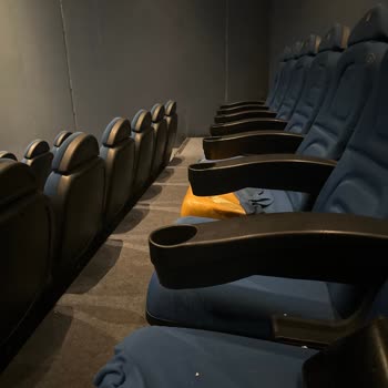 Ada AVM Pis Ve Bakımsız Sinema Salonu: Kötü Deneyim