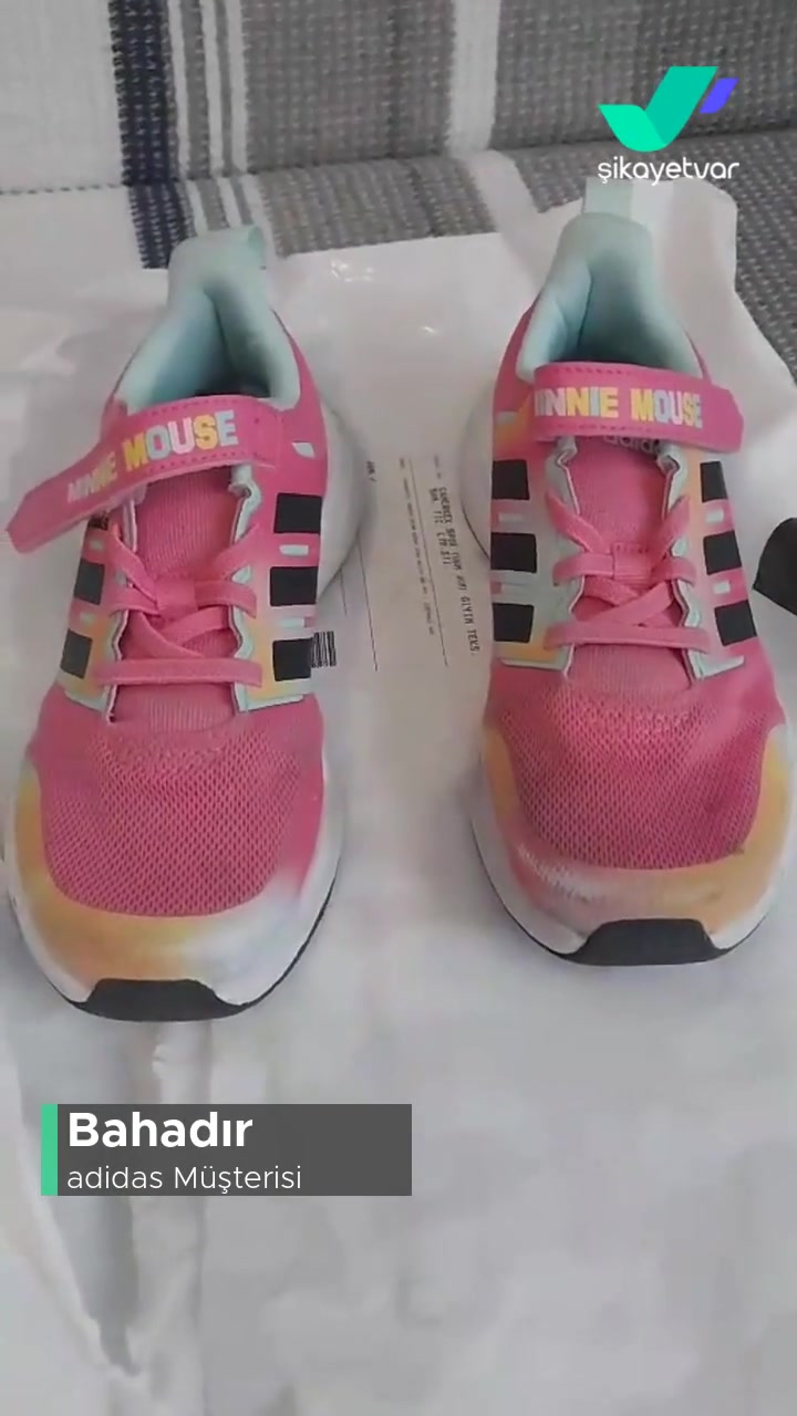 Adidas Fahiş Fiyatlara Satılan Disney Kız Çocuk Ayakkabısı Kalitesiz videonun kapak resmi