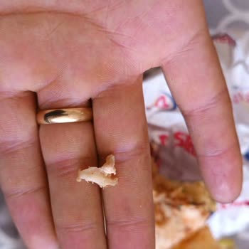 Donas Diyarbakır'daki Dönerde Beklenmedik Sürprizler