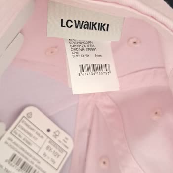 LC Waikiki Çocuk Şapkasında Unutulan İğne
