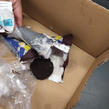 A101 Dondurma Aldım 2 Dakika Olmadan Eridi İade Almadılar