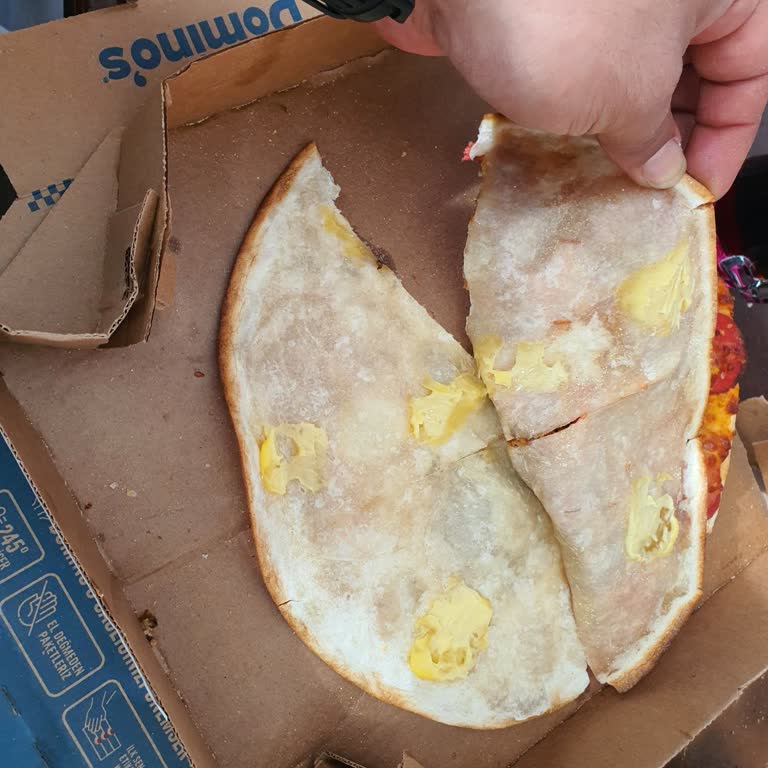 Domino's Cheddarsız Dubleks Cheddar Pizza