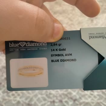 Blue Diamond Yüzük Bir Anda Parmağımda Kırıldı.
