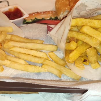 Usta Dönerci Kötü Döner Kötü Patates
