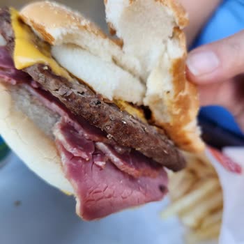 Burger King'de Yediğimiz Bayat Menü!