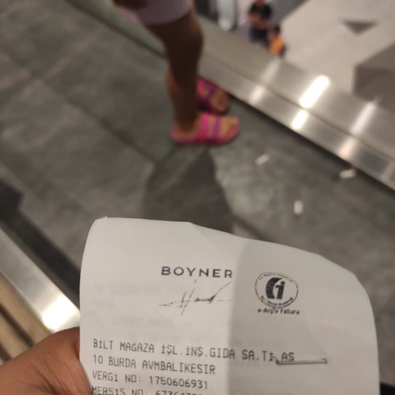 Boyner Personel Saygısızlığı Ve Yetersizlik