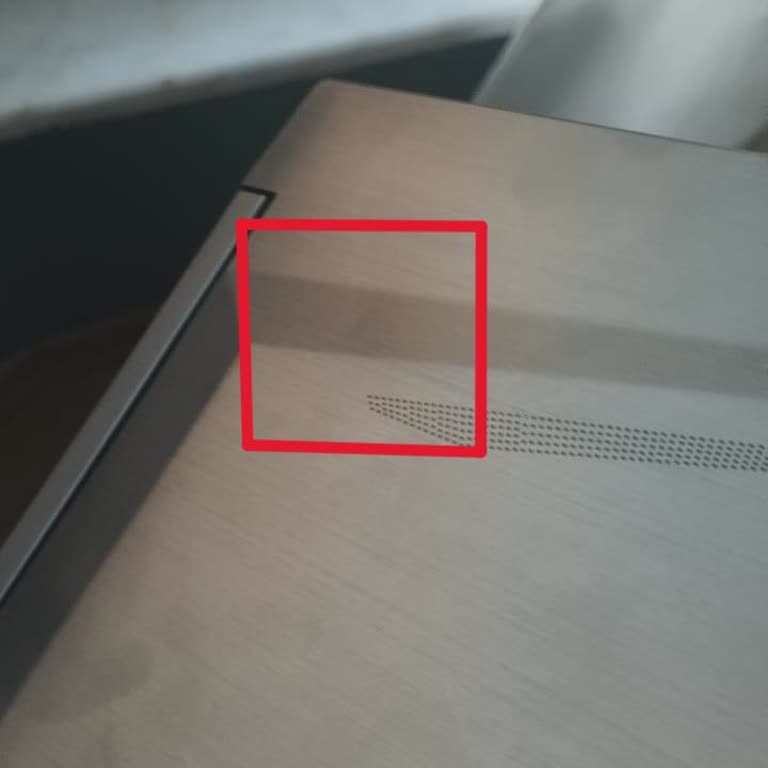 Monster Notebook Serviste Oluşan Kozmetik Kusur