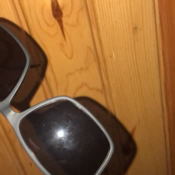 Atasun Optik Gözlük Çizik Ve Pisti