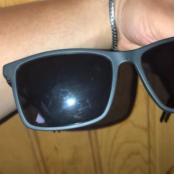 Atasun Optik Gözlük Çizik Ve Pisti