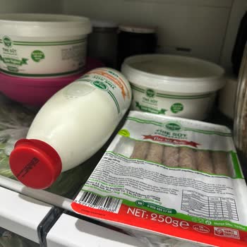 Tire Süt Tire Marka Yoğurt STT Tarihine Çok Olmasına Rağmen Küflendi!