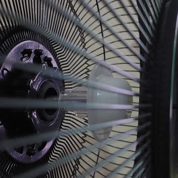 UFO Buharlı Vantilatör Bir Anda Parçalandı.