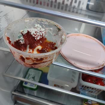 Arçelik 578557EB Başından Beri Sorunlu Olan Dolabın Arkasında Durmuyor