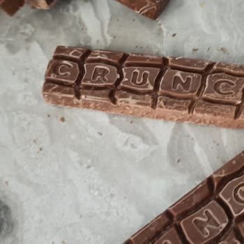 A101 De Satılan Bozulmuş Nestle Crunch Çikolatalar