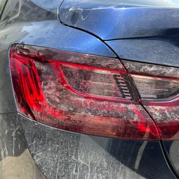 Renault Megane Kendi Kendine Çatlayan Stoplar