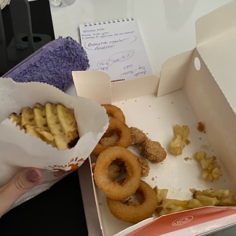 Popeyes Eksik Ürünler Ve İlgisizlik