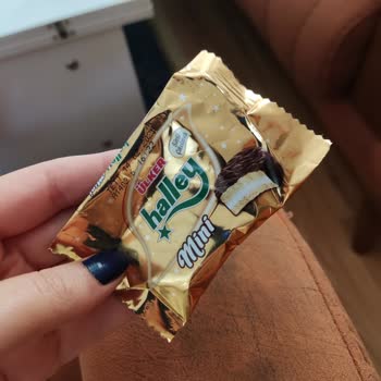 Ülker Halley Çikolatanın İçi Boş Çıktı