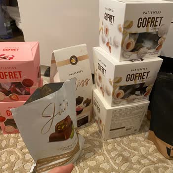 Patiswiss Çikolatanın İçinden Beyaz Sert Cisim