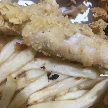 Popeyes Kutuda Böcekli Tavuk Menü