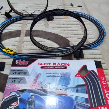 Vardem Oyuncak Spot Racing Seti Bozuk.