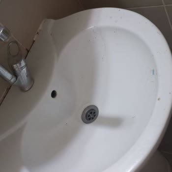 Hubbi Hatun Kız Öğrenci Yurdu Gece Yarısı Zorunlu Oda Değişikliği Ve Hijyen Sorunu!