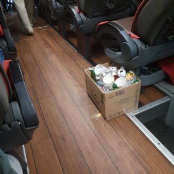 Efe Tur İle Hayal Kırıklığı: Yetersiz İkram Ve Temizlik Sorunu