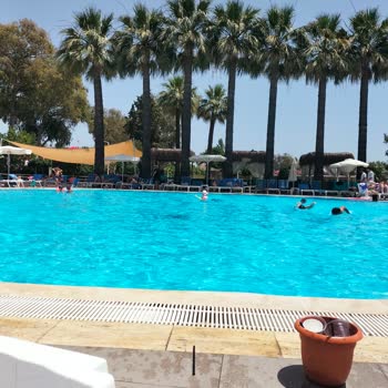 Amara Family Resort Saygısız Personelleri Ve Müşteriyi Umursamaması