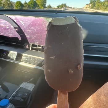 Böyle Magnum Bademli Mi Olur!