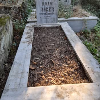 Bursa Büyükşehir Belediyesi Çanakkale Gazisinin Mezarının Düzenlenmesi.