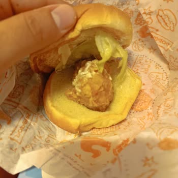 Popeyes Menü Ve Reklam Pişmanlığı