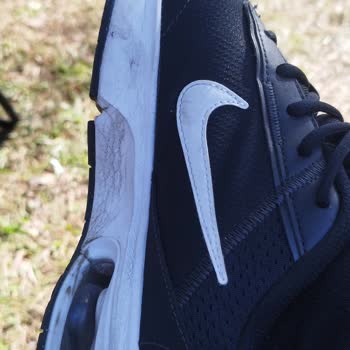 Forum İstanbul AVM Nike Kurumsal Kimliğinden Ayrıldı Nike Yakışmayan