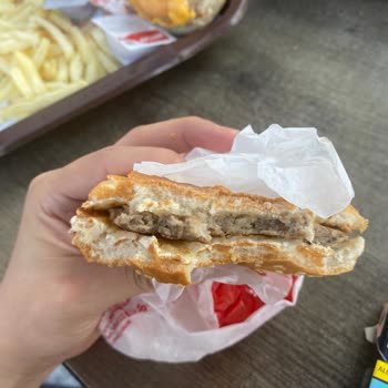 Burger King Bostancı'da Hayal Kırıklığı: Soğuk Yemek Ve Kötü Hizmet