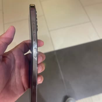 Reeder Yamulan Telefon Yapmış