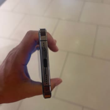Reeder Yamulan Telefon Yapmış