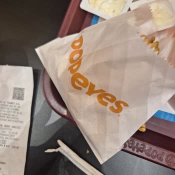 Popeyes Personel İlgisizliği Ve Yanlış Ürün Hazırlama