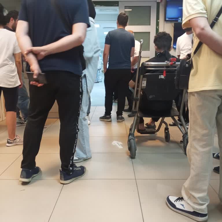 Eyüp Devlet Hastanesi Acil Servisinde Uzun Bekleme Süreleri