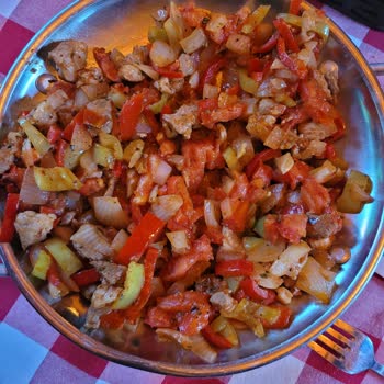 Serbahçe Restoran & Cafe Saç Tava İstedim Resmen Melemen Geldi