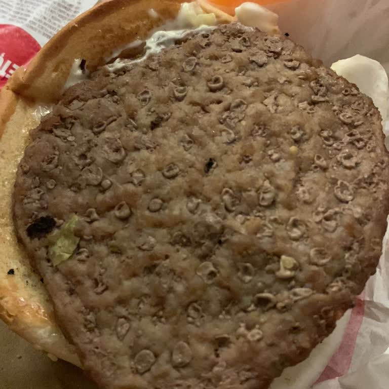 Burger King Ve Tıkla Gelsin İlgisizliği Ve Bozuk Et