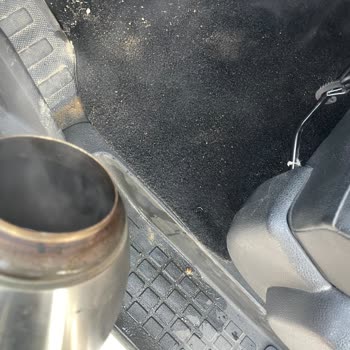 Penguen Home Penguen Marka Termos İçi Dolu İken İken Aracın İçine Döküldü