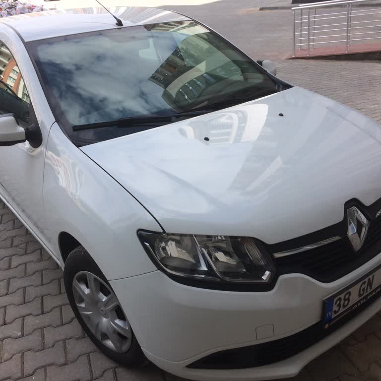 Renault Aracımın Uzun Yolda Seyir Halinde Farların Birden Sönmesi.