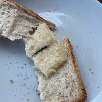 İstasyon Cafe Küflü Kaşar Peynir!