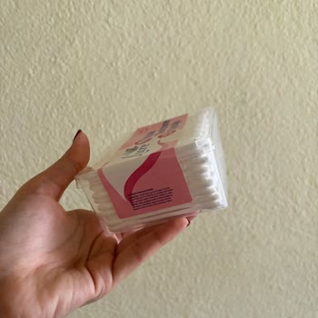 A101 Lure Marka Kulak Temizleme Çubuğu Paket İçerisinde Kir Var.