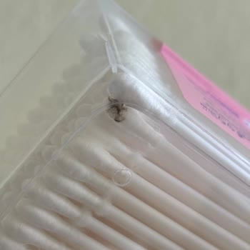A101 Lure Marka Kulak Temizleme Çubuğu Paket İçerisinde Kir Var.