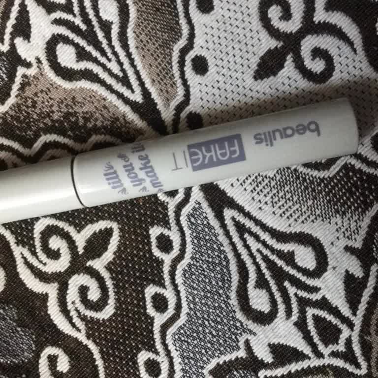 Gratis Fake It Maskara