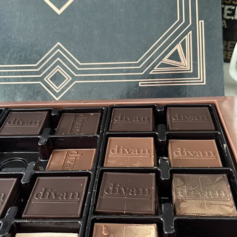Divan Pastaneleri Divan Çikolataları Beyazladı.