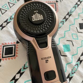 Karaca Züccaciye Karaca Şarjlı Dikey Vantuz Süpürgenin Çekim Gücü Yok Denecek Kadar Köt