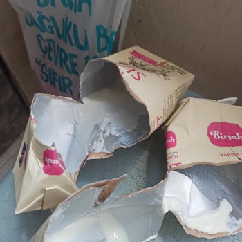 A101 Bozulmuş Süt Satıyor